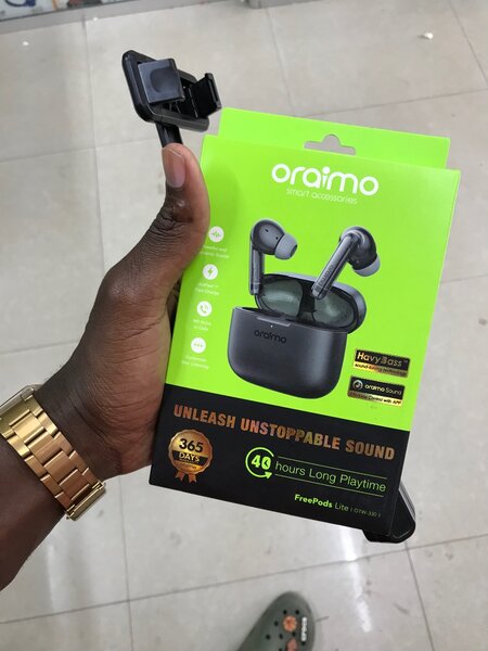 Oraimo wireless headphones