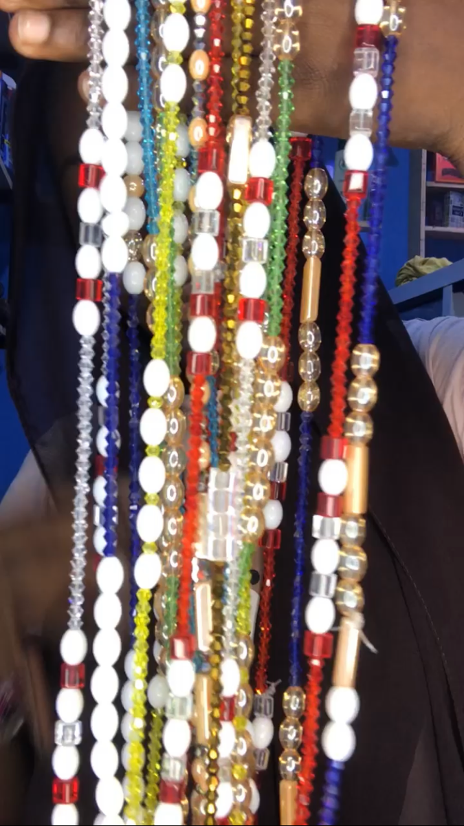 Colliers de perles coloré baya