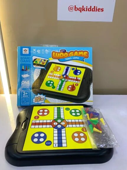 Jeu de Société Ludo Portable