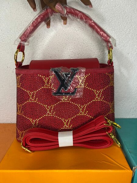 Sac à main rouge élégant