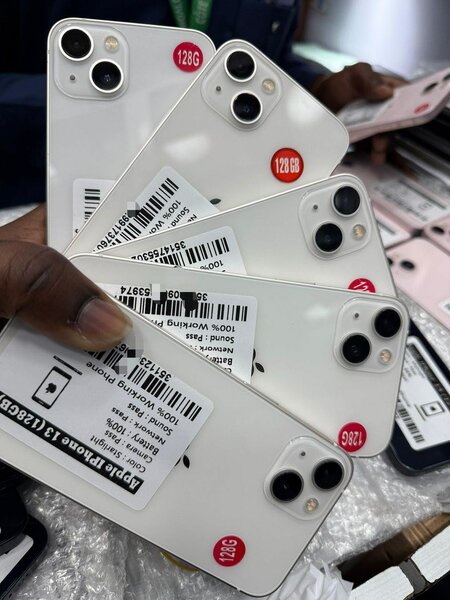 iPhone 13  128 Go Quasi neuf