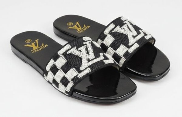 Chaussures  élgantes en damier