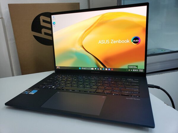 ASUS ZENBOOK UX