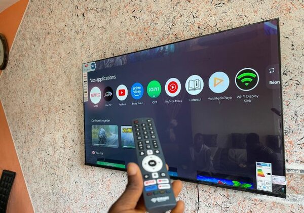 Smart TV 4K avec Télécommande