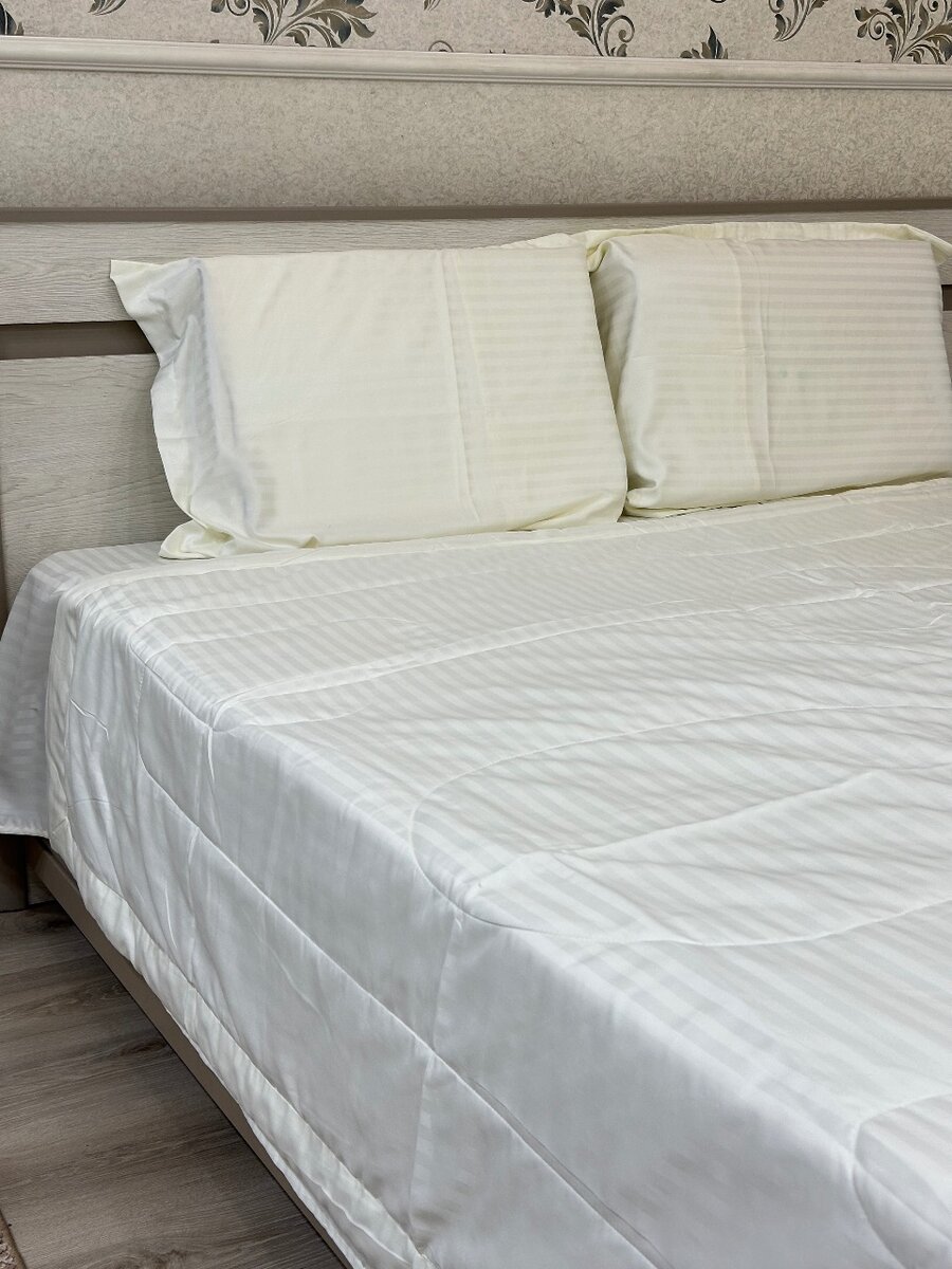 Двухспальный комплект с одеялом