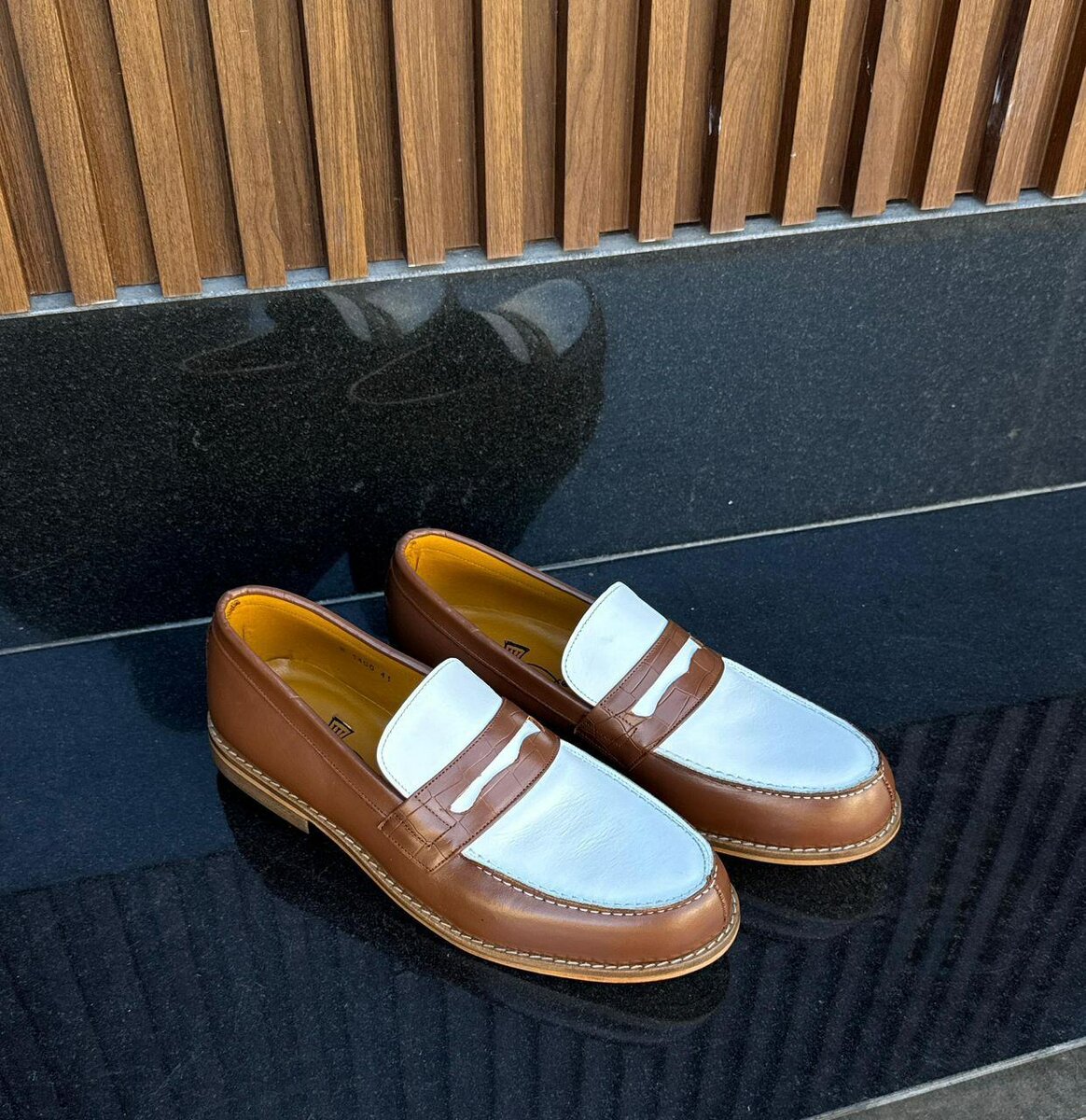 Mocassins en cuir bicolore