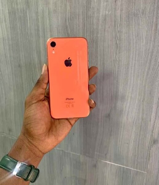 iPhone XR Rouge