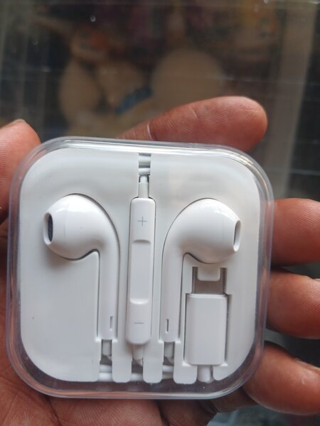 Écouteurs filaires avec micro