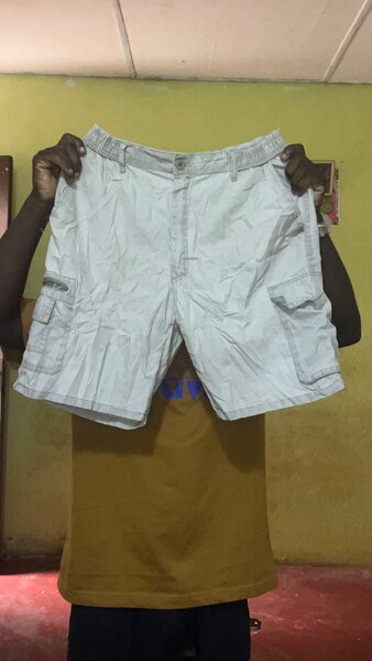 Short cargo blanc homme