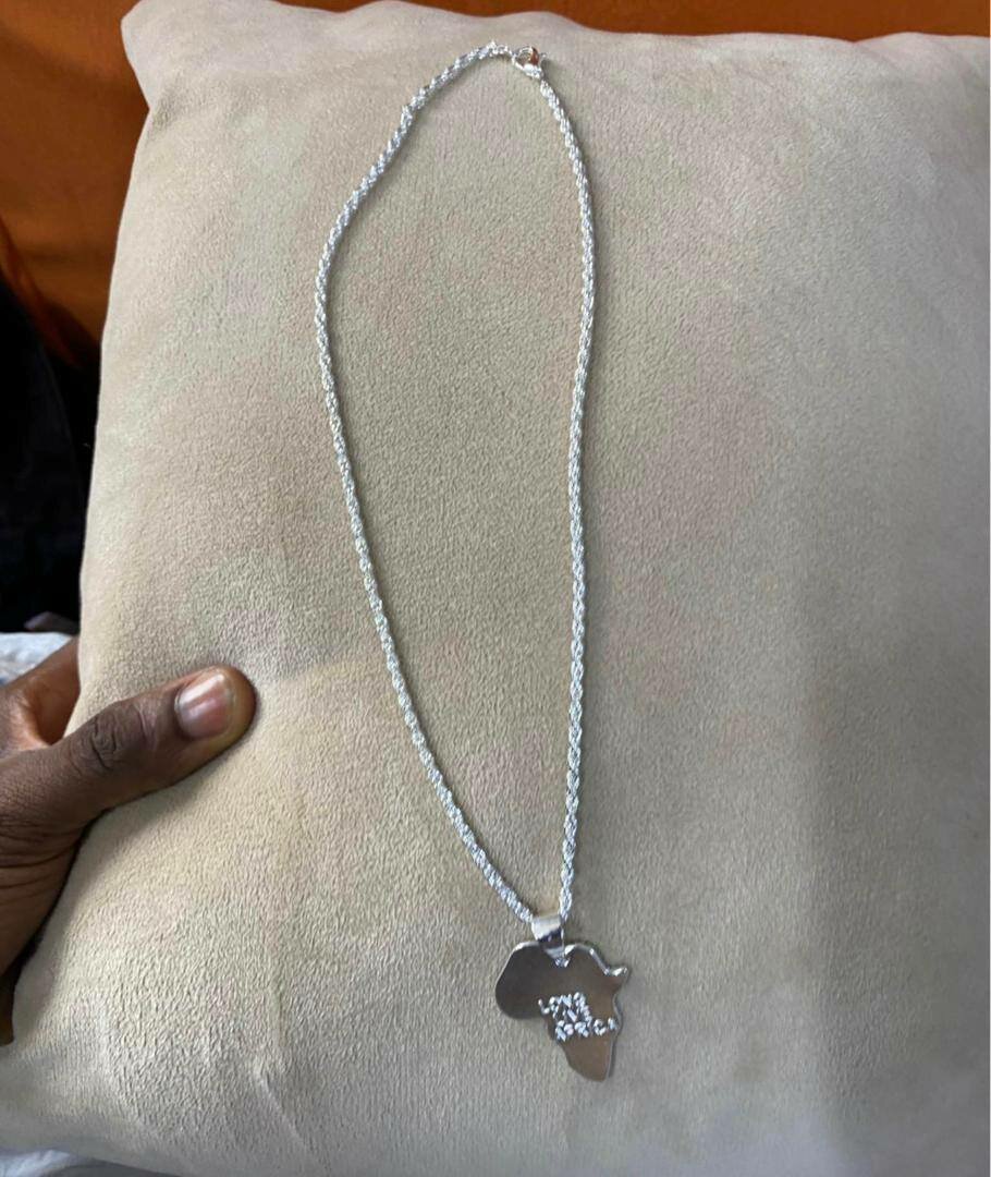 Collier Pendentif Afrique