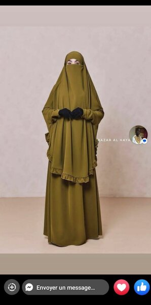 Haut + jupe et robe + Voile