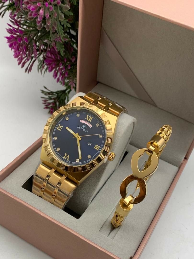 Men watch with bracelet