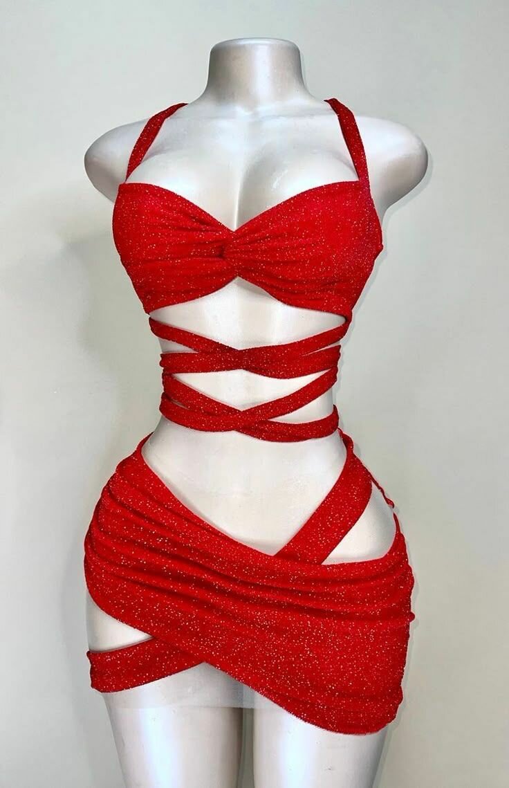 Tops et Robes Éblouissants