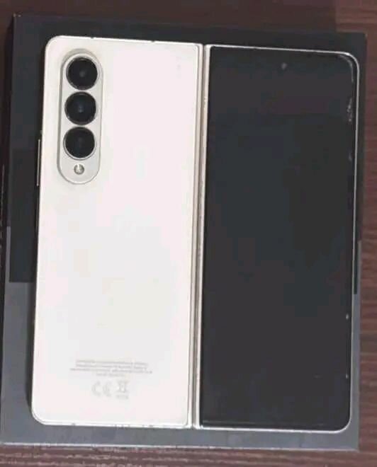 Smartphone pliable 256Go 12Go RAM