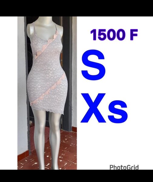 Robe moulante dentelle - XS