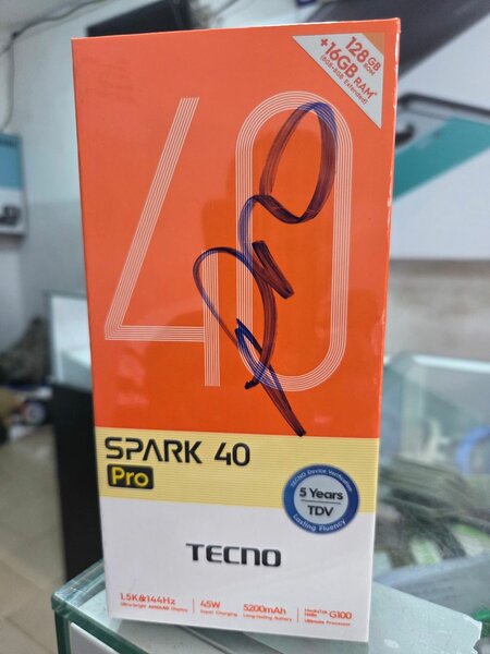 TECNO Spark 40 Pro 128GB
