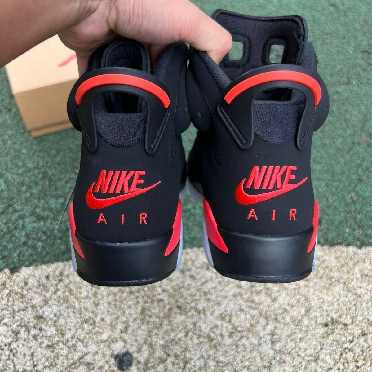 Air Jordan 6 Noir Rouge