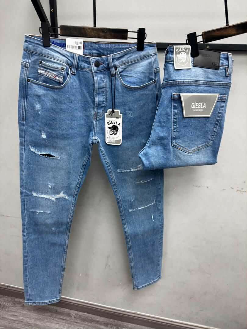 Jeans déchirés pour homme