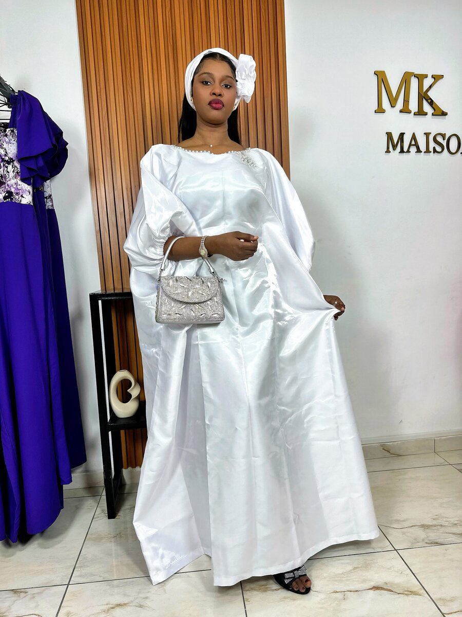 Robe de cérémonie blanche élégante