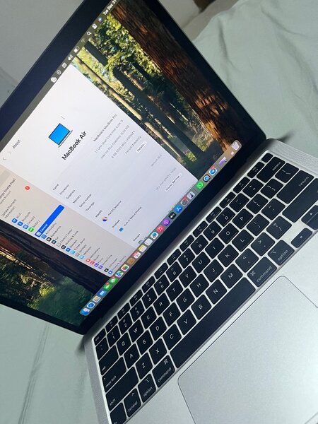 MacBook Air core i3