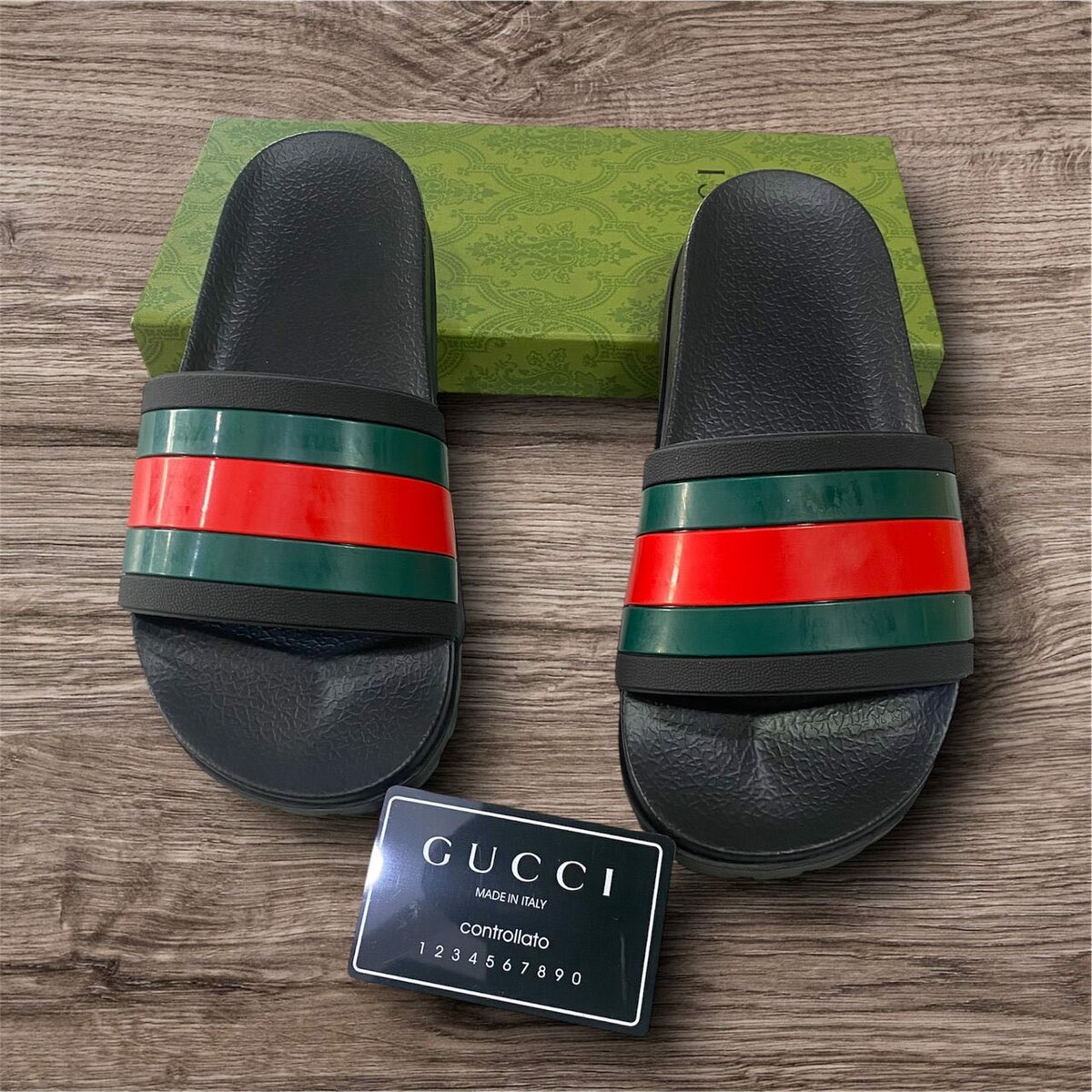 Unisex slides