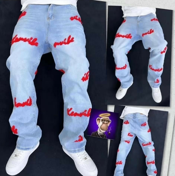 Jeans bleus à motifs rouges