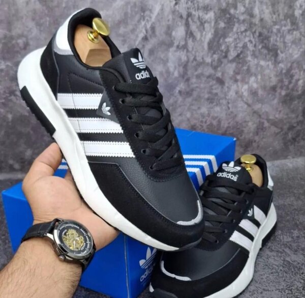 Baskets adidas noires classiques