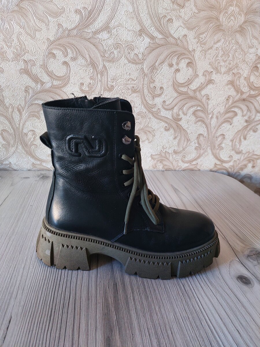 Женские ботинки. Натуральная кожа. 38 размер