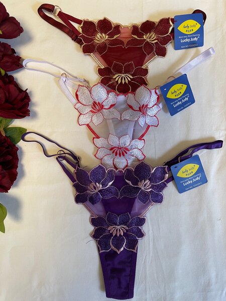 Floral g-strings