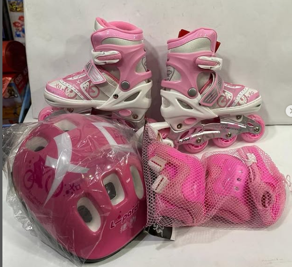 РОЛИКИ ДЛЯ ДЕВОЧЕК НАБОР В КОМПЛЕКТЕ