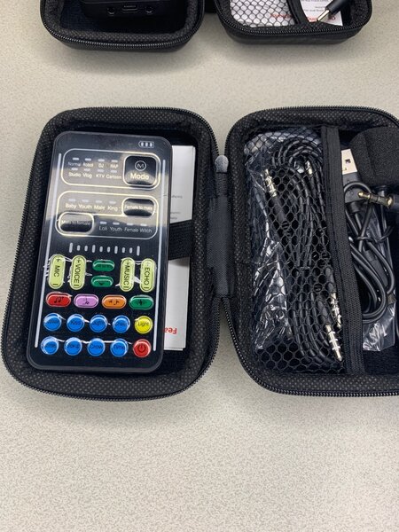 Handheld voice changer i9