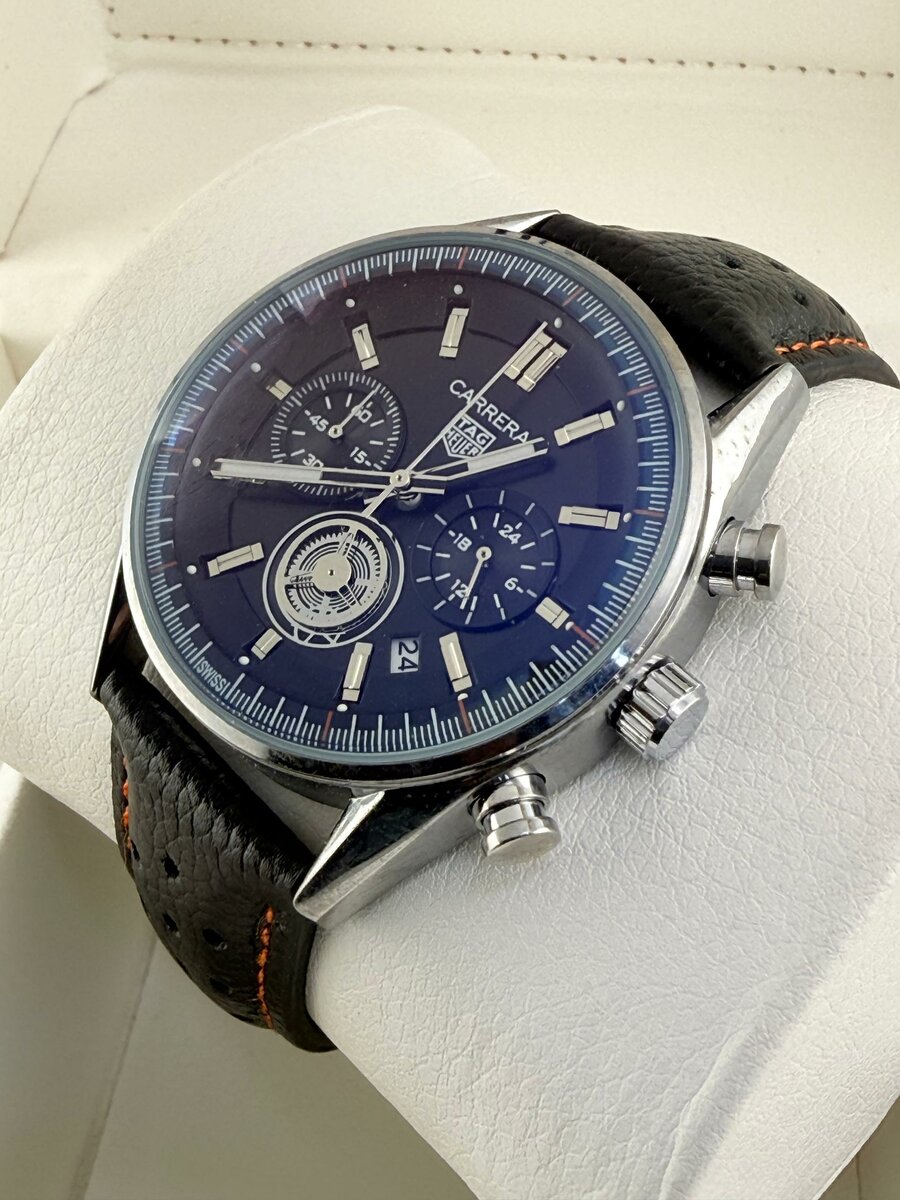 Montre chronographe Carrera en cuir