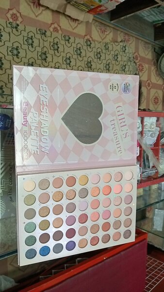 Girl's Treasure Eyeshadow Palette Book