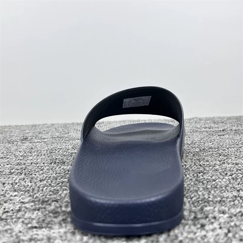 Claquettes confortables unisexes