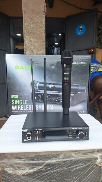 Système Microphone Sans Fil AKG
