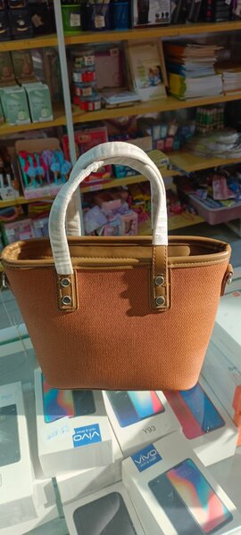 Sac à main femme en cuir synthétique