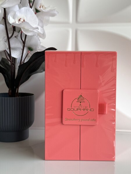 Parfum Strawberry Pound Cake