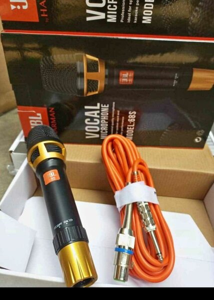 Microphone a fil JBL