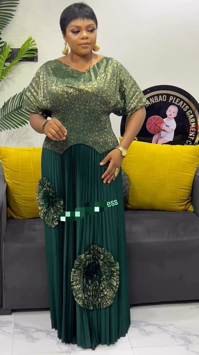 Robe longue plissée élégante