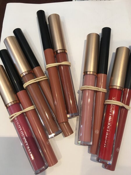 Duo de rouge à lèvres et gloss