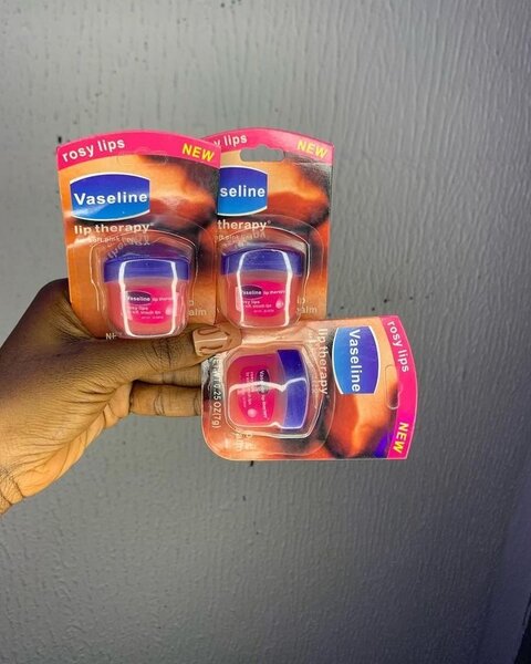 Vaseline Lip Therapy Rosy