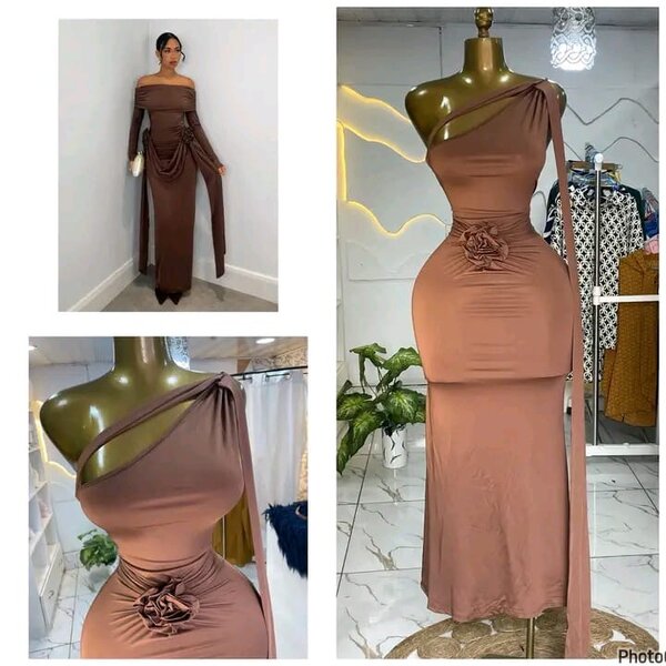 Robe longue asymétrique élégante