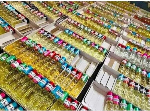 Essences pur de parfum