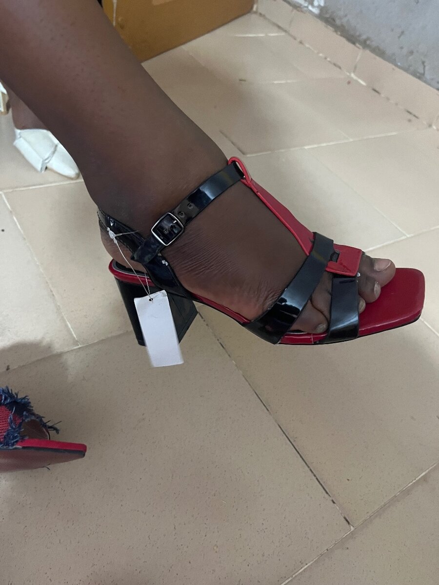 Sandales à talons colorées