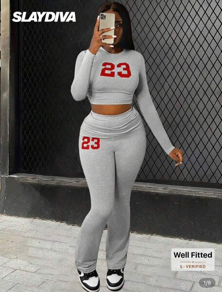 Robe à imprimé floral rouge