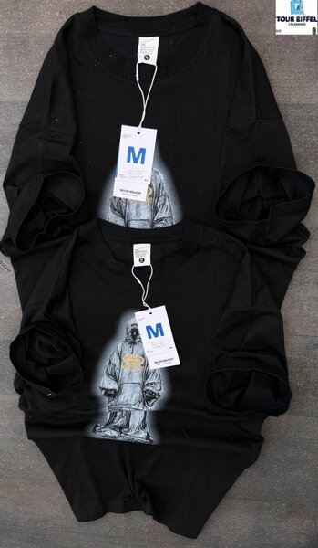 T-shirt noire unisexe tendance