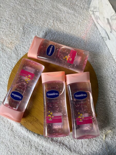 Huile Vaseline Rose