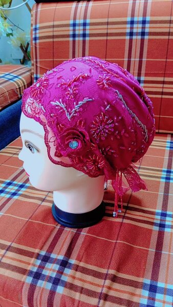 Chapeaux Éléguants Brodés