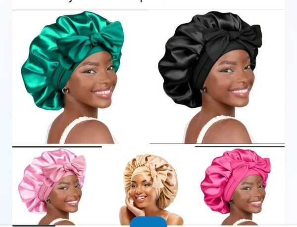 Bonnets en Satin Confort