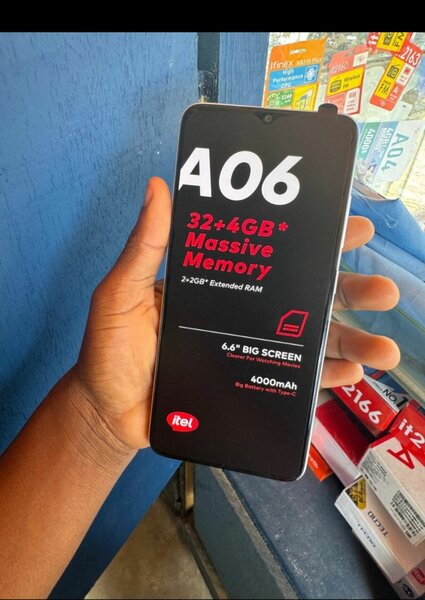 itel A06 Smartphone 32+4GB RAM 6.6'' HD+ 4000mAh